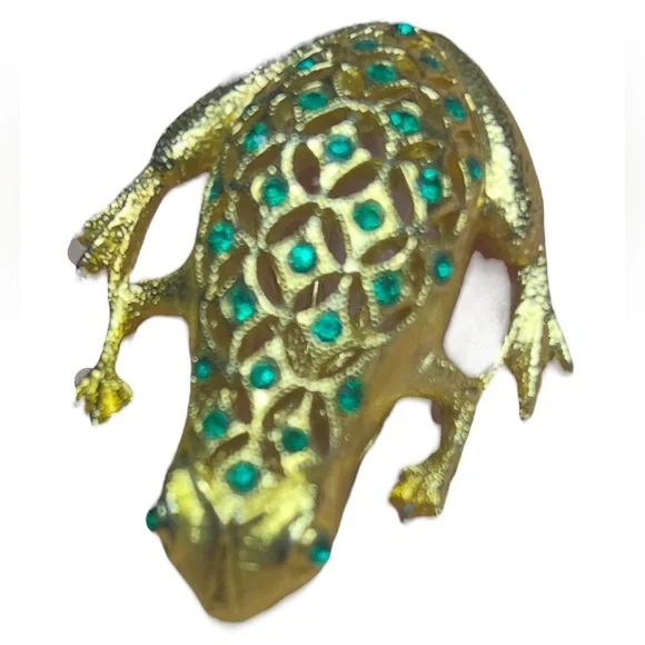 Vintage Gold Tone Frog Brooch with Emerald Green Accents - Picture 5 of 6